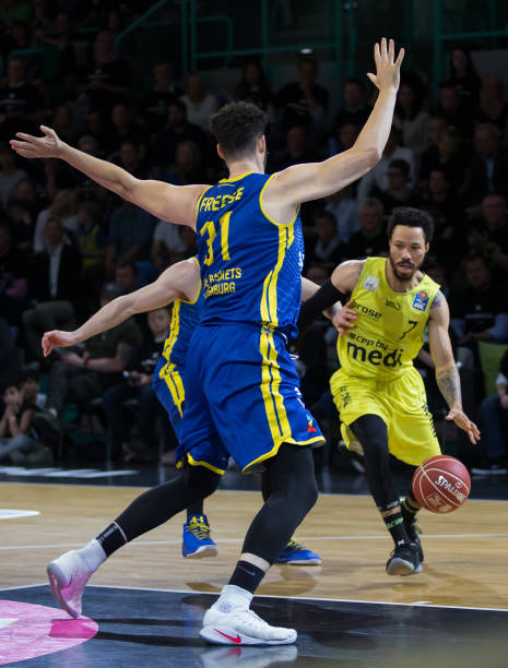 刺的双杀 刺的双杀