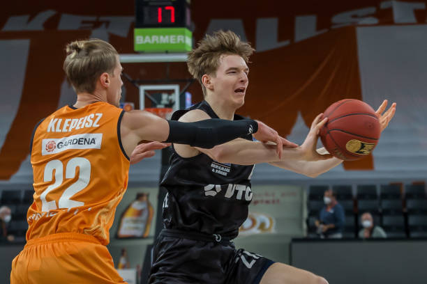 运球突破与 运球突破与