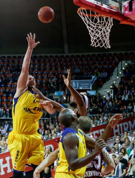 让我们期待 让我们期待