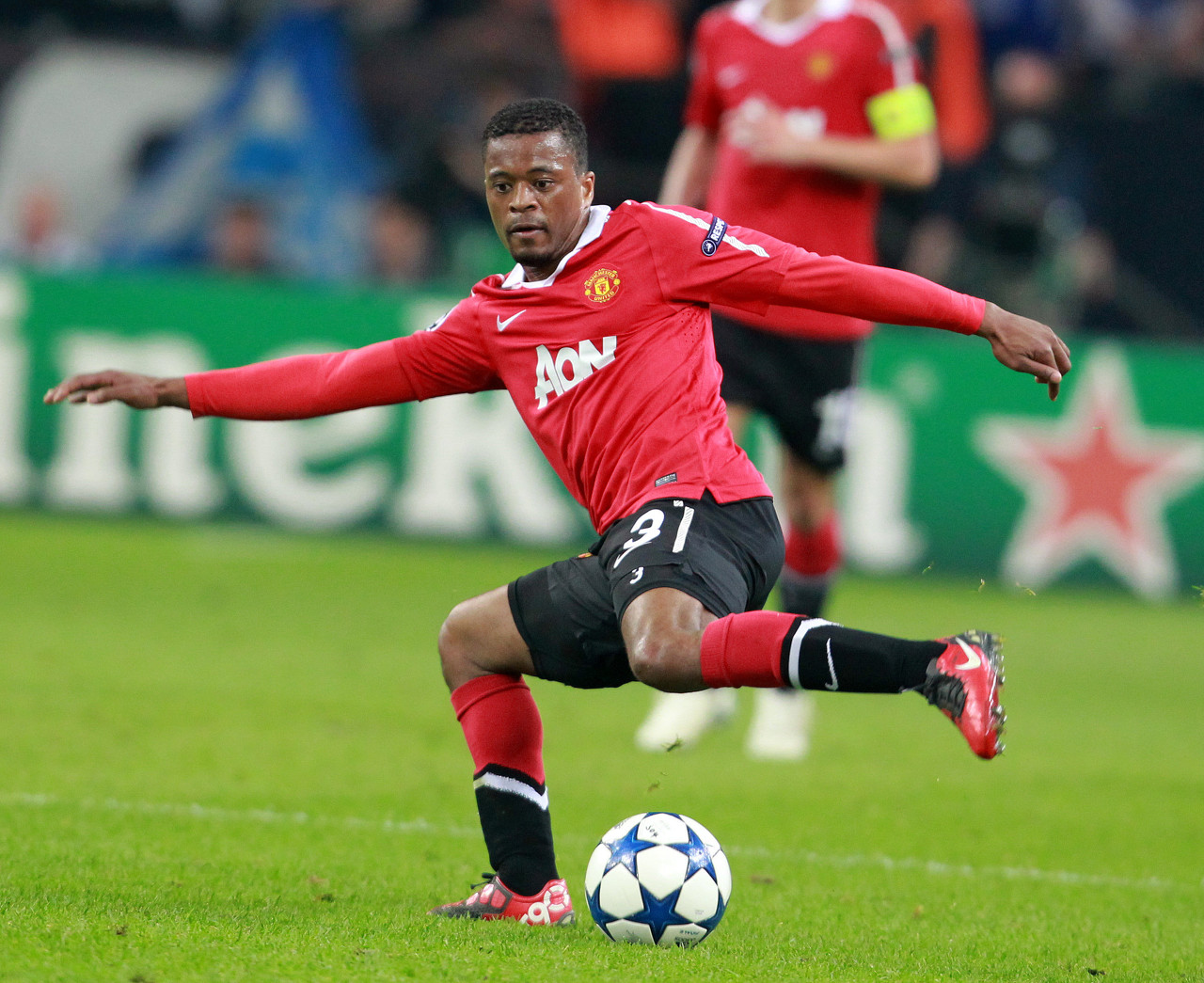 争冠形势再 争冠形势再