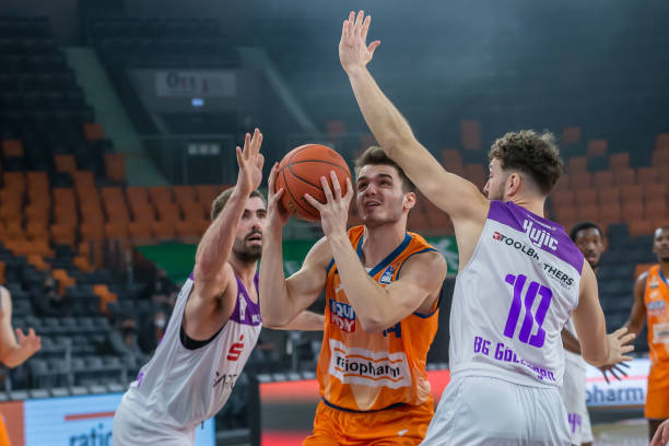 人心的比赛 人心的比赛